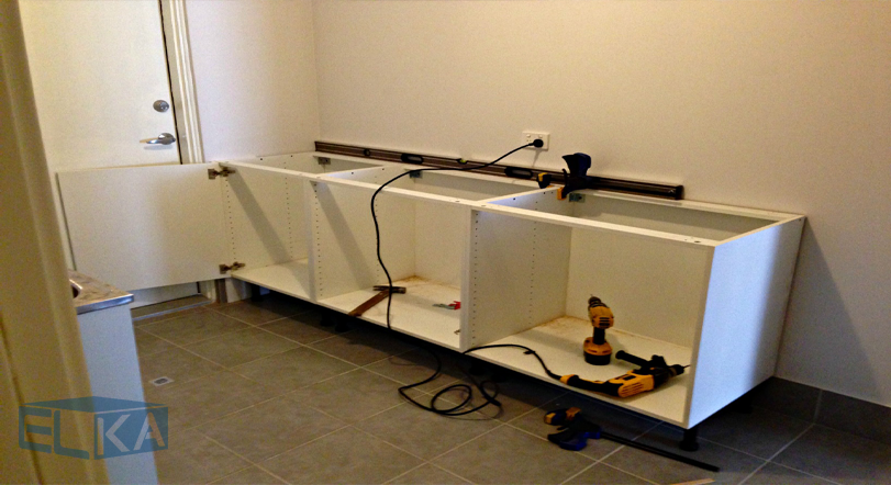 آموزش نصب پایه کابینت