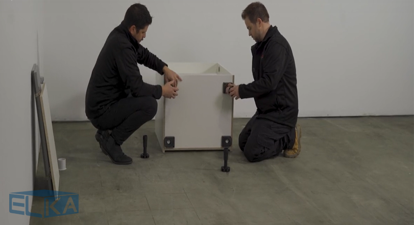 نصب اصولی پایه کابینت