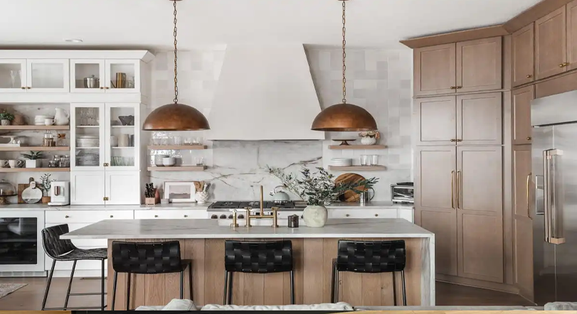 تقارن در طراحی داخلی آشپرخانه