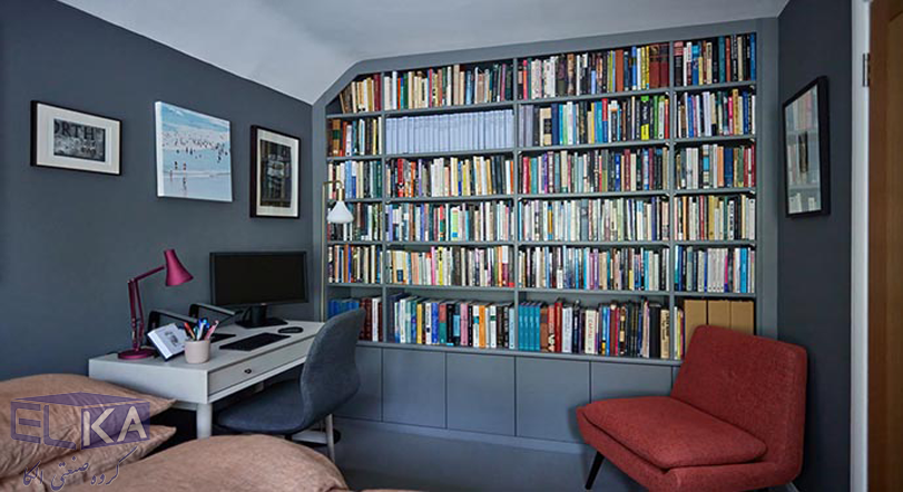 کتابخانه دیواری در اتاق خواب